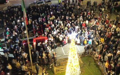 Comunicato stampa, Le Luci del Borgo, un successo di comunità e partecipazione. Albino Marostica (Pedagnalonga): «Atmosfera magica per le famiglie: è stato un grande momento di collaborazione con le realtà del territorio»